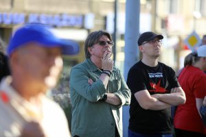 Hejt wobec Ukraińców narasta? Olsztyn odpowiada manifestacją. „To się nazywa rasizm” [ZDJĘCIA, WIDEO]