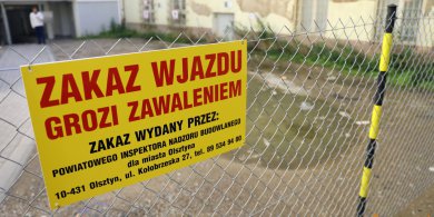 Artykuł: Niebezpiecznie za olsztyńskim "Okrąglakiem". Administrator musiał ogrodzić teren