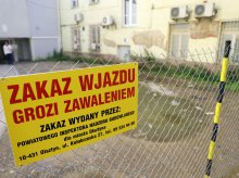 Niebezpiecznie za olsztyńskim "Okrąglakiem". Administrator musiał ogrodzić teren