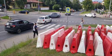 Artykuł: „Genialny i nowatorski pomysł”. Internauta uderza w organizację ruchu na os. Generałów, prezydent odpowiada