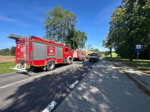 Groźny wypadek na DK57. Zderzyły się ciężarówka i samochód osobowy. Na miejscu komendant KM PSP Olsztyn