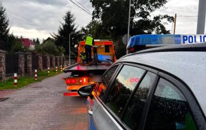 Gmina Dywity. Kupili 15-latkowi motorower, którym nie mógł legalnie jeździć. Rodzice z mandatem