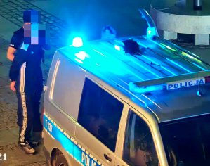 Nocna przepychanka na olsztyńskiej starówce przerodziła się w bójkę. Prowokator skończył "na dołku"
