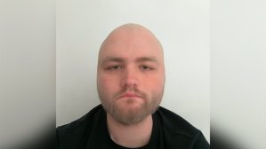 „Zamiast normalnej codzienności są szpitale i ból”. Dominik od lat mierzy się z nowotworem. Ruszyła zbiórka