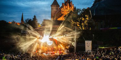 Artykuł: Strachy Na Lachy w Olsztynie. Amfiteatr wypełnił się po brzegi [ZDJĘCIA]
