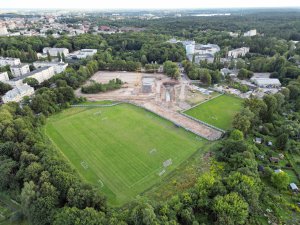 Ciężki sprzęt opanował dawny stadion. Wielka inwestycja przy al. Sybiraków nabiera tempa