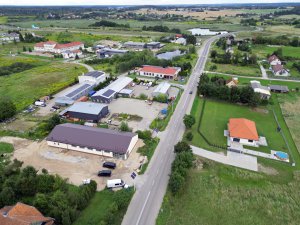 Sieć wybrała lokalizację na uboczu, blisko zabudowań jednorodzinnych
