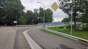 Wiadukt na Tracku już otwarty. Wysłużona kładka przeszła do historii [ZDJĘCIA]