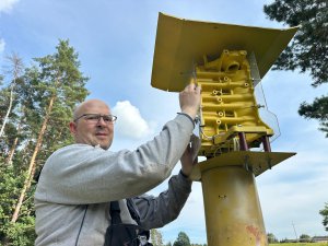Atrapa fotoradaru nie zadziałała. W Jonkowie nadal organizują nielegalne wyścigi