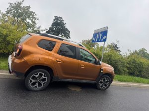 Poranna kolizja na ul. Pstrowskiego w Olsztynie. Policja apeluje o zachowanie ostrożności [ZDJĘCIA]