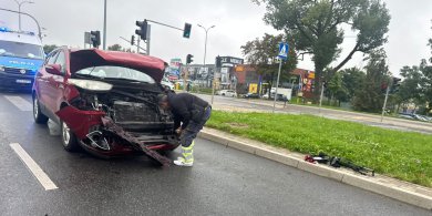 Artykuł: Poranna kolizja na ul. Pstrowskiego w Olsztynie. Policja apeluje o zachowanie ostrożności [ZDJĘCIA]