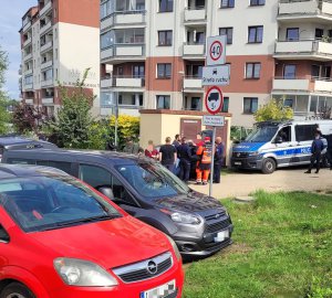 Pilot drona zauważył ją na podmokłym terenie. Szczęśliwy finał poszukiwań 70-letniej Barbary K.