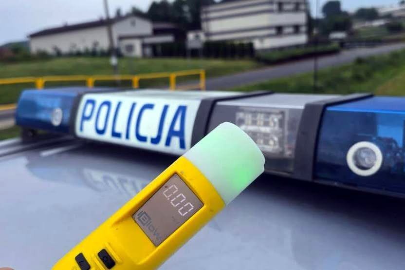 Ponad pół tysiąca kontroli w ramach akcji „Gmina”. Były mandaty i kierowcy „na podwójnym gazie”