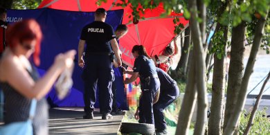 Artykuł: Chciał tylko popływać. Chwilę później zniknął pod wodą. Tragiczny finał akcji na jeziorze Tałty