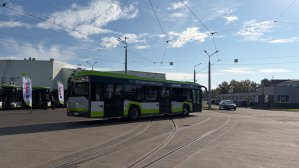 Olsztyn. Finał zakupu 20 autobusów hybrydowych. Koszt jednego pojazdu to ok. 2 mln zł