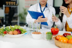 Dietetyka kliniczna w praktyce – jak rozwinąć kompetencje i skutecznie pomagać innym?
