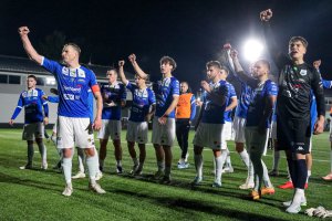 Piłka nożna. IV-ligowe derby dla Stomilu [ZDJĘCIA]