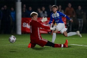 Piłka nożna. IV-ligowe derby dla Stomilu [ZDJĘCIA]