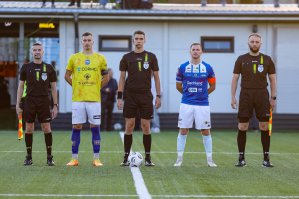 Piłka nożna. IV-ligowe derby dla Stomilu [ZDJĘCIA]