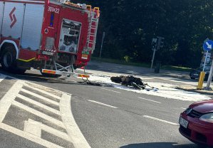 Olsztyn. Nie ustąpił pierwszeństwa motocykliście. Groźne zdarzenie drogowe przy szpitalu miejskim [ZDJĘCIA]