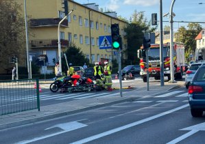 Olsztyn. Nie ustąpił pierwszeństwa motocykliście. Groźne zdarzenie drogowe przy szpitalu miejskim [ZDJĘCIA]