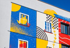Nowy mural na Kortowie budzi skrajne emocje. "Energetyczny" kontra "szpeci wszechobecną zieleń"