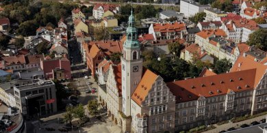 Artykuł: Ceniony artysta, Mieczysław Wieliczko Honorowym Obywatelem Olsztyna