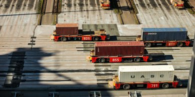 Artykuł: Własny magazyn czy outsourcing logistyki – kiedy zewnętrzna obsługa zaczyna się opłacać?