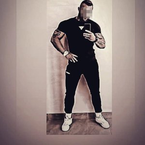 Tragedia na ul. Kasprzaka w Olsztynie. Nie żyje znany trener personalny
