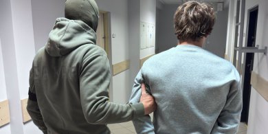Artykuł: "Krwawy piątek" budzi niepokój. W Szczytnie zatrzymano 16-latka, który miał grozić uczniom i nauczycielom [WIDEO]
