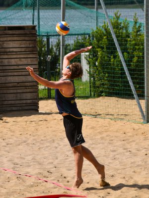 Guz mózgu przerwał jego sportowe plany. Michał , 20-letni siatkarz z Olsztyna prosi o wsparcie