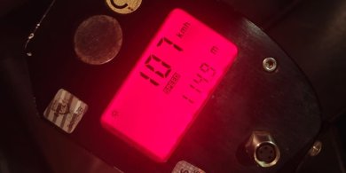 Artykuł: Pędził 107 km/h al. Sikorskiego. Kontrola ujawniła, że był poszukiwany. 37-latek najbliższe pół roku spędzi w więzieniu
