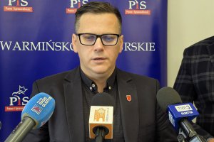 Katastrofa” i „puste obietnice”. Lokalni działacze PiS podsumowali 3 lata rządów opozycji