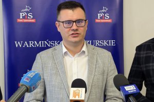 Katastrofa” i „puste obietnice”. Lokalni działacze PiS podsumowali 3 lata rządów opozycji