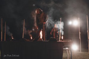 Noc Duchów 2026 w Olsztynie. Nie zabrakło klimatów wprost z "Wiedźmina" i "Dziadów" Mickiewicza [ZDJĘCIA]