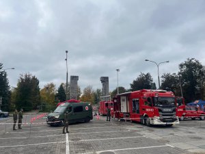 Wojewoda, R, Król: „Kobiety mają wbudowany gen bezpieczeństwa”. Służby szykują się na sytuacje kryzysowe
