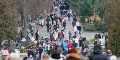 Artykuł: Olsztyn szykuje się do Wszystkich Świętych i Dnia Zadusznego. Będą zmiany w komunikacji miejskiej. Sprawdź, jakie