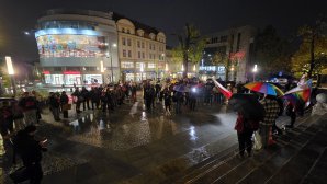 Mocne słowa podczas protestu o prawa kobiet w Olsztynie. Rząd dostał „czerwoną kartkę” [ZDJĘCIA]