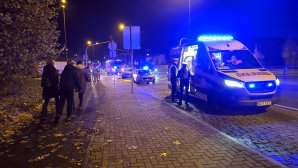 Olsztyn. Kolizja przy szpitalu miejskim. Zawinił 22-latek w "dostawczaku" [ZDJĘCIA]