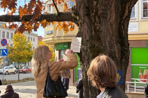 70 lat temu Olsztyn stanął po stronie Węgrów. Uczniowie odtworzyli manifestację [ZDJĘCIA]