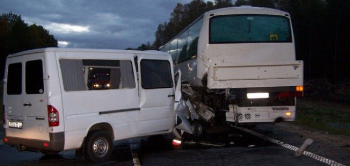 Artykuł: Kolejny wypadek z udziałem busa