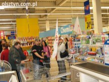 Protesty przed TESCO