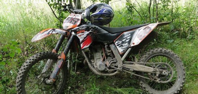 Las to nie tor motocrossowy