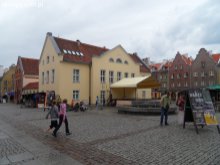Starówka znowu otwarta dla samochodów