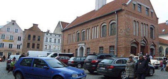 Społecznicy kontra kierowcy – walka o starówkę trwa