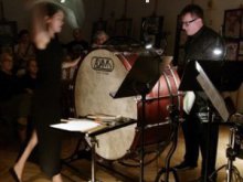 Z wielkim bębnem w roli głównej, czyli  Percussion Duo