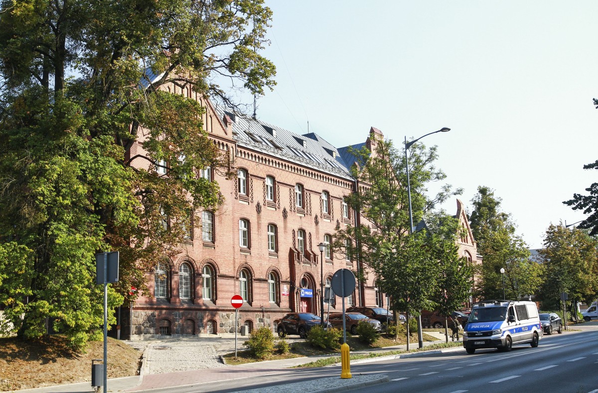 Olsztyn. 51-latek stracił 62 tys. zł. Oszuści byli bezwzględni