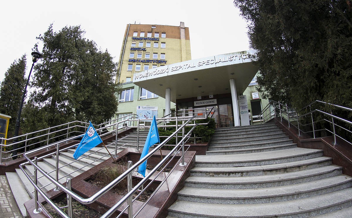 Skomplikowana operacja logistyczna w Wojewódzkim Szpitalu Specjalistycznym w Olsztynie [WIDEO]